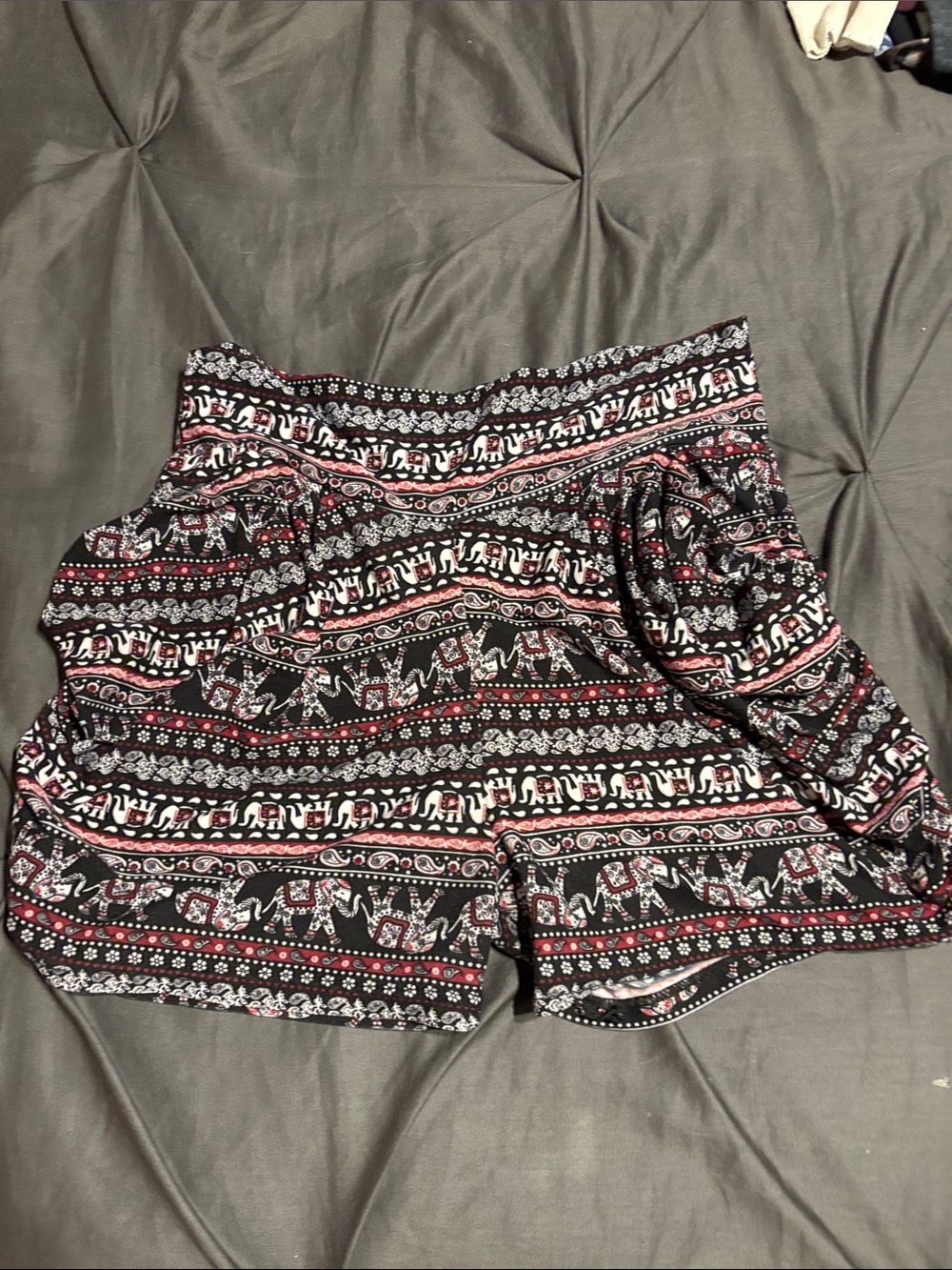 Women's Black Patterned Elephant Print Shorts
